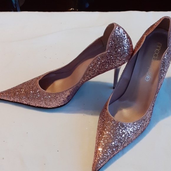 Shoes - Picture 4 of 4